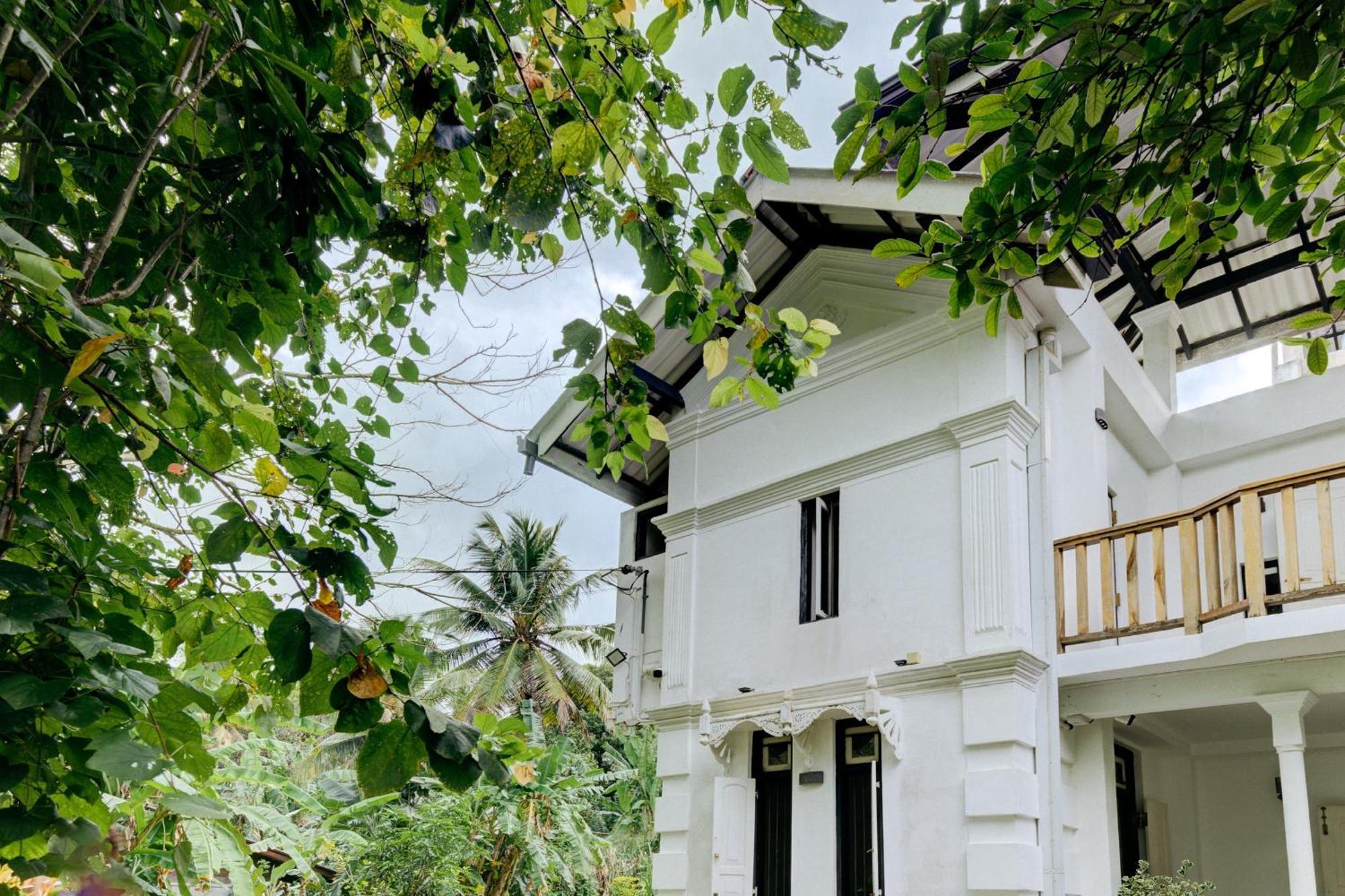 ホテル Watu House ディックウェラ エクステリア 写真