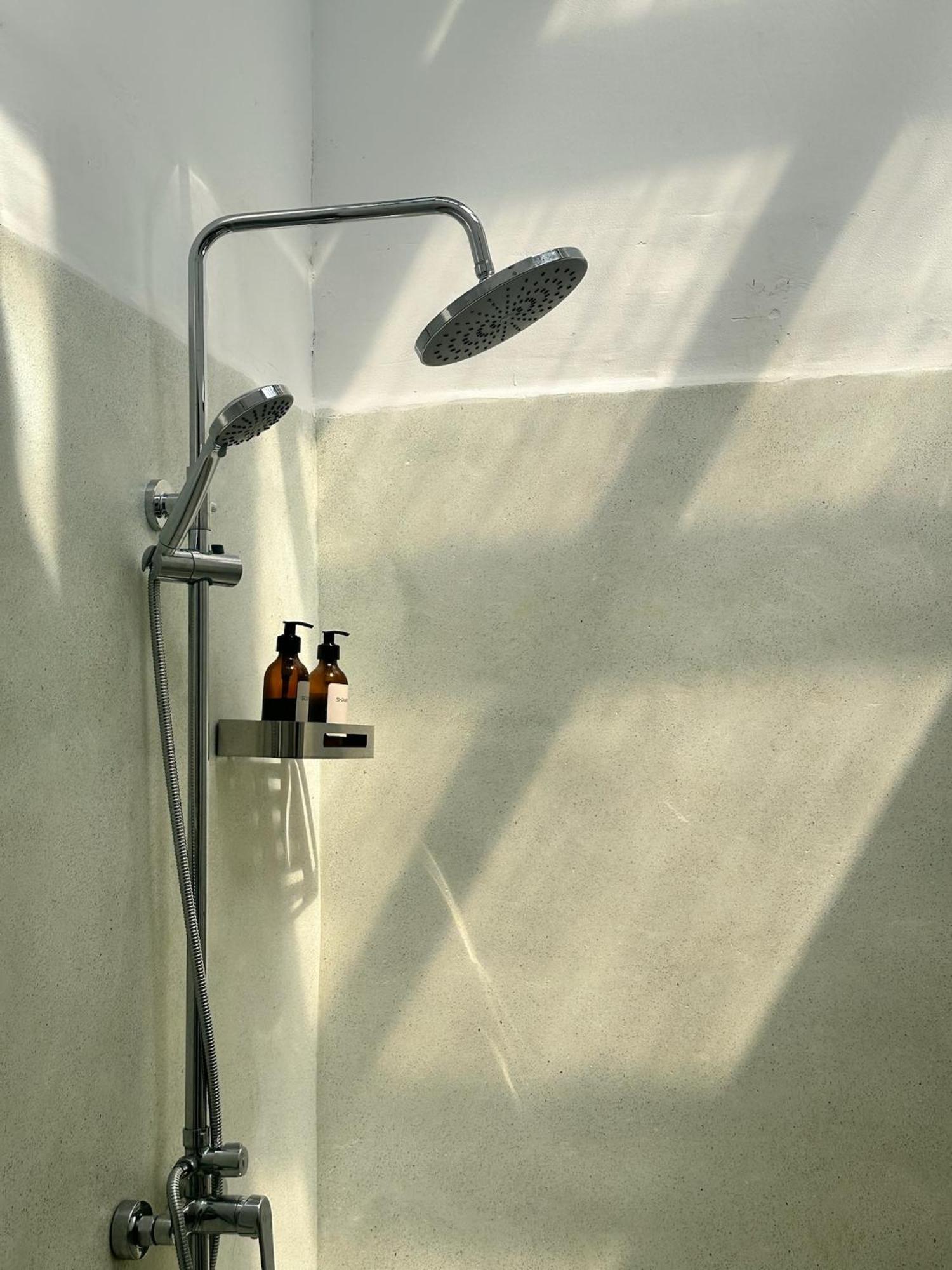 ホテル Watu House ディックウェラ 部屋 写真